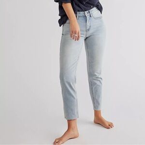 Free People CRVY High-Rise Vintage Straight Jeans Stone Wash Stone Wash Size 24